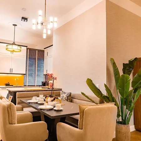 House Of Huetter - Residences Apartament